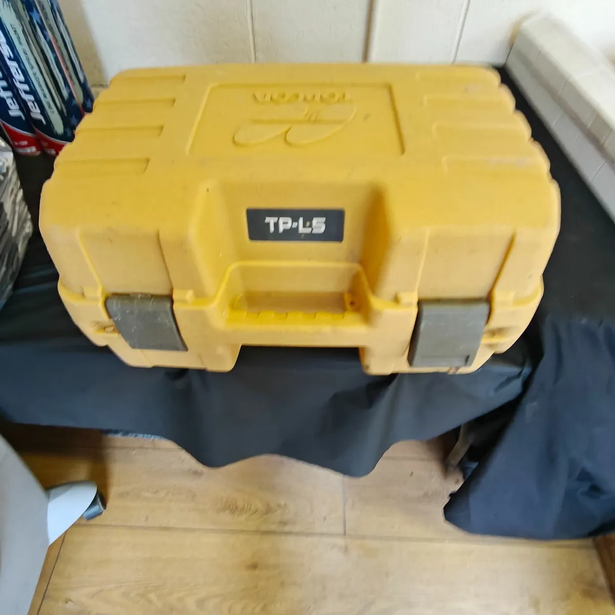 Topcon TP-L5 Laser Pipe Level - Image 3