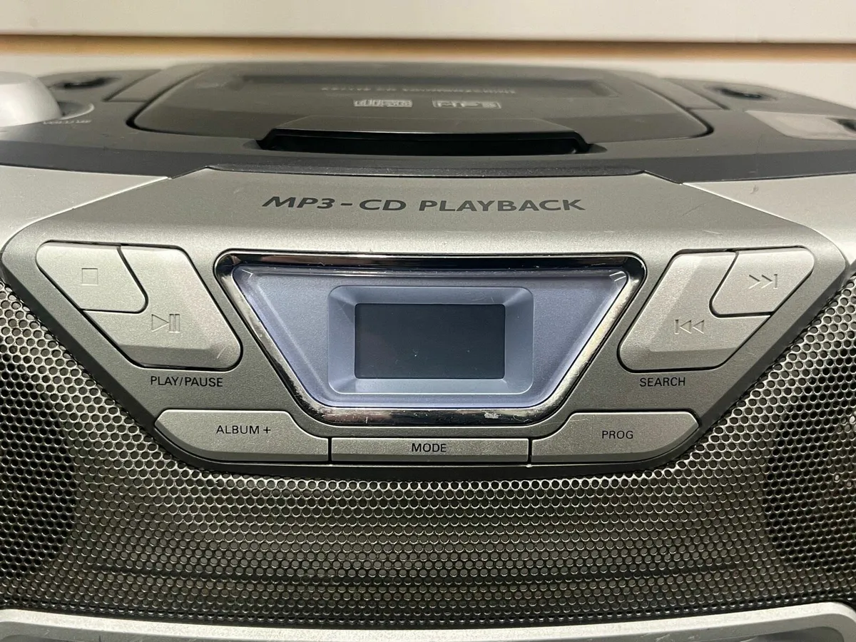 Philips Stereo - Image 3