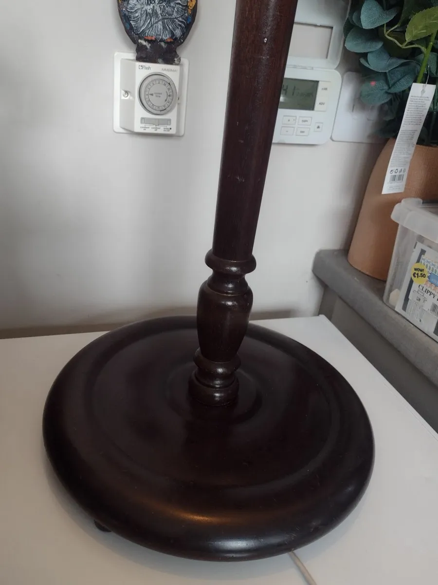 Tall antique wooden floor lamp - Image 1