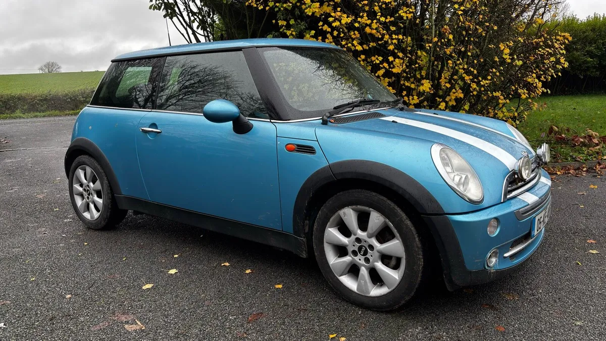 Mini Cooper R50 - Image 1