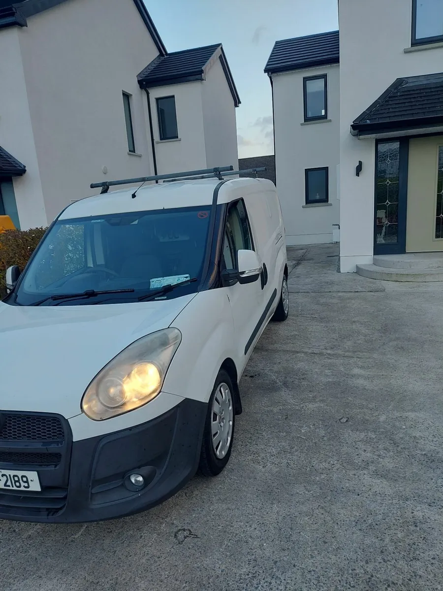 Fiat Doblo 2015 - Image 2