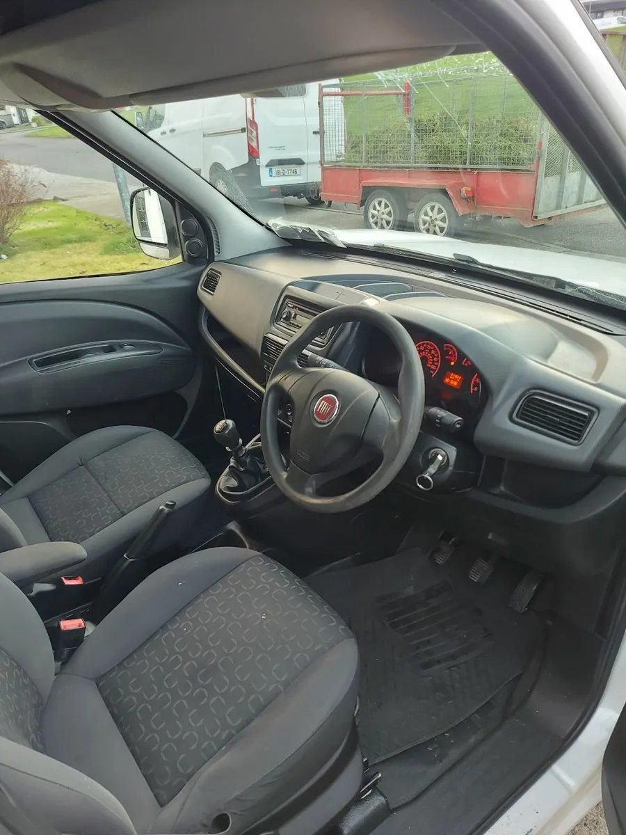 Fiat Doblo 2015 - Image 3