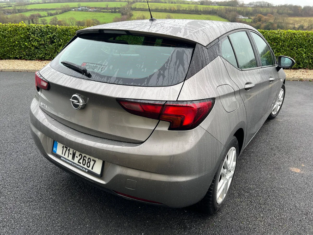 Opel Astra 2017 - Image 3