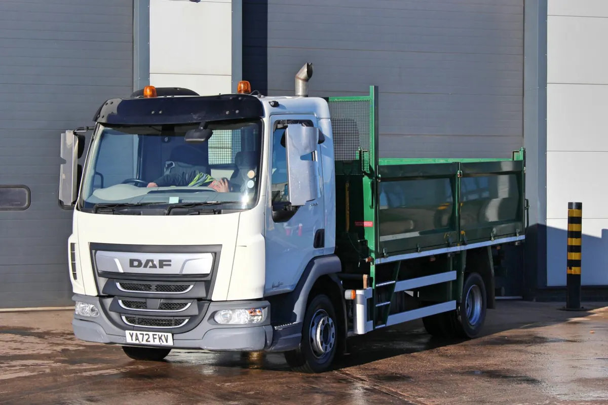 2023 (72) DAF LF 210 4X2 TIPPER (EURO 6) - Image 1