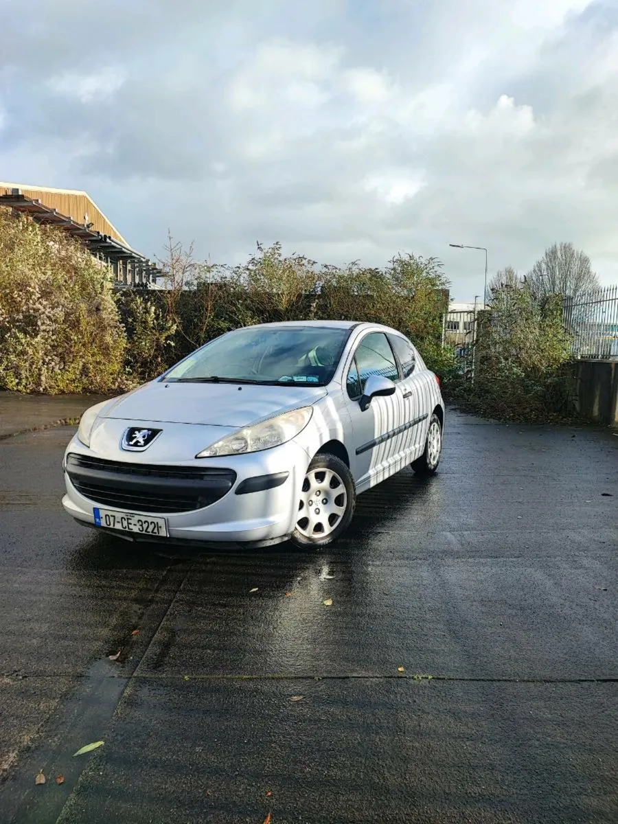 Peugeot 207 Commercial - Image 1