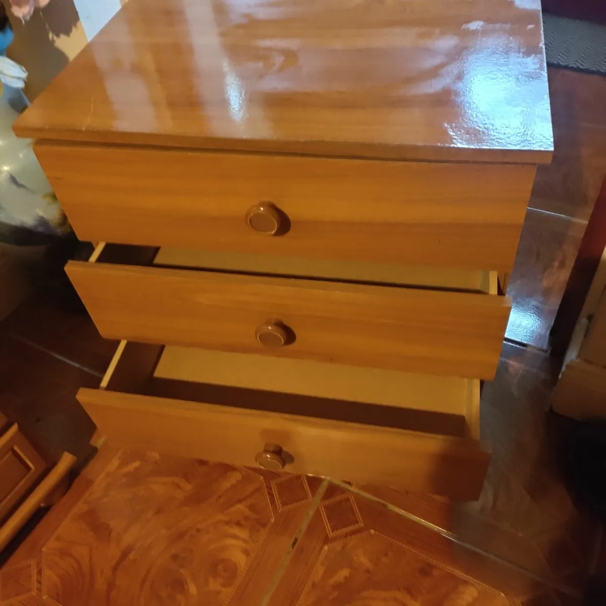 Chest of drawers - Image 2
