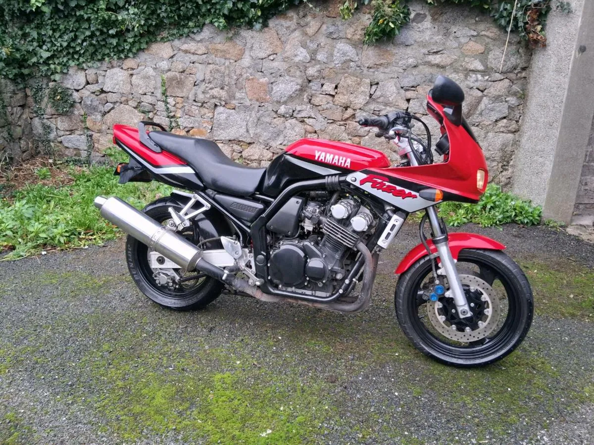 Yamaha Fazer 600 - Image 4