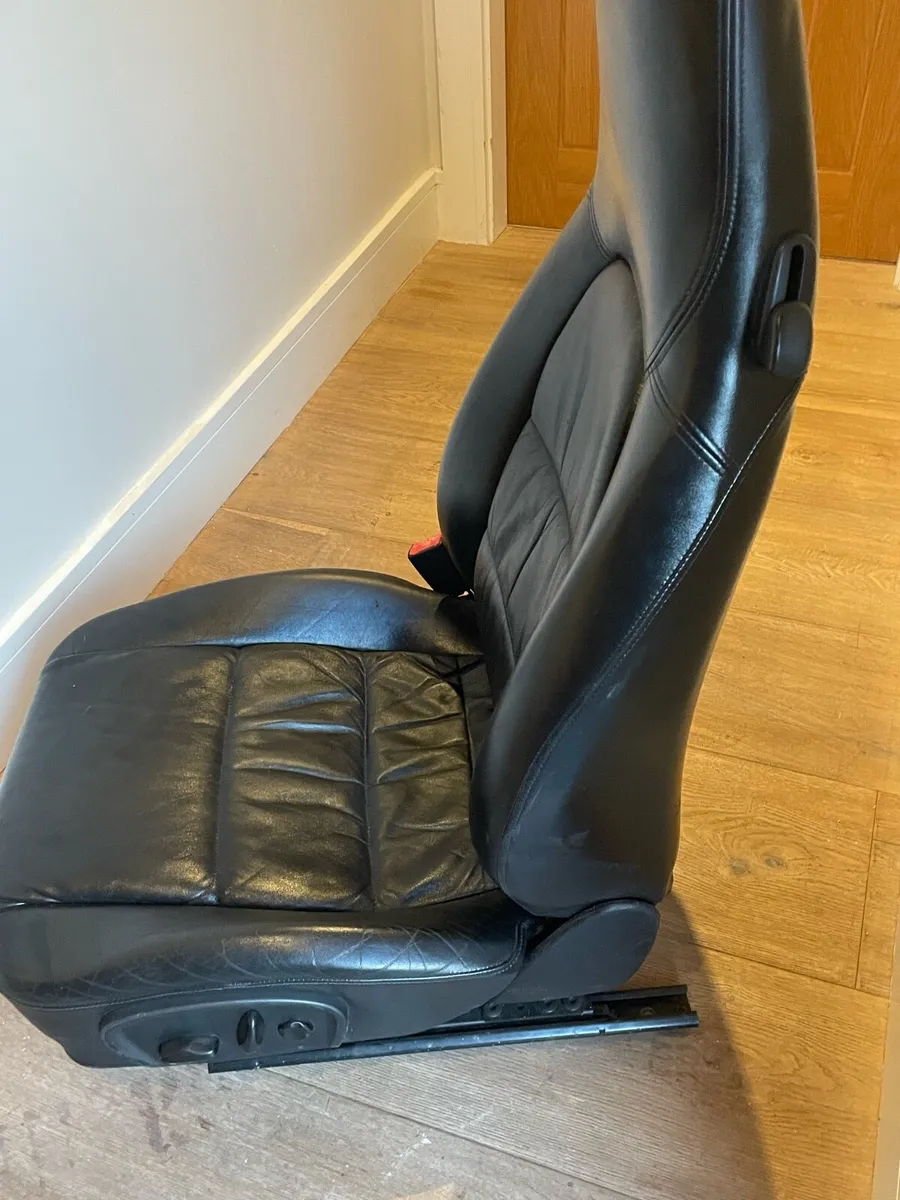 Porsche 911 heated leather  seats - Image 2