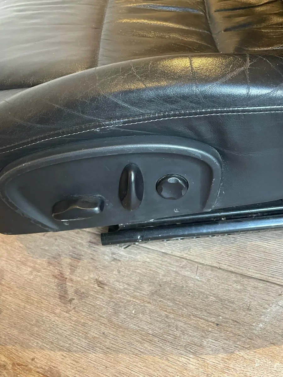 Porsche 911 heated leather  seats - Image 3