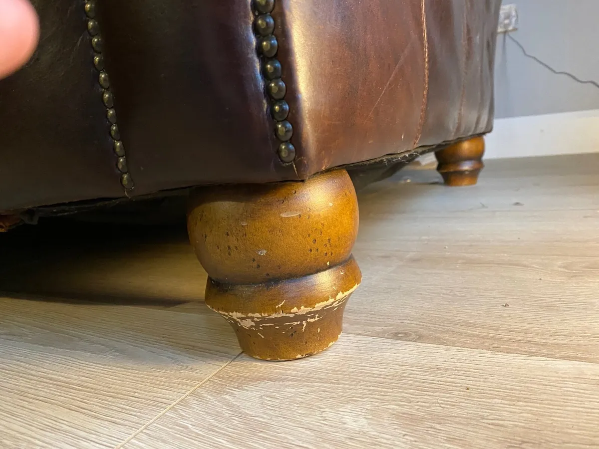 Sofa/Couch - Image 3