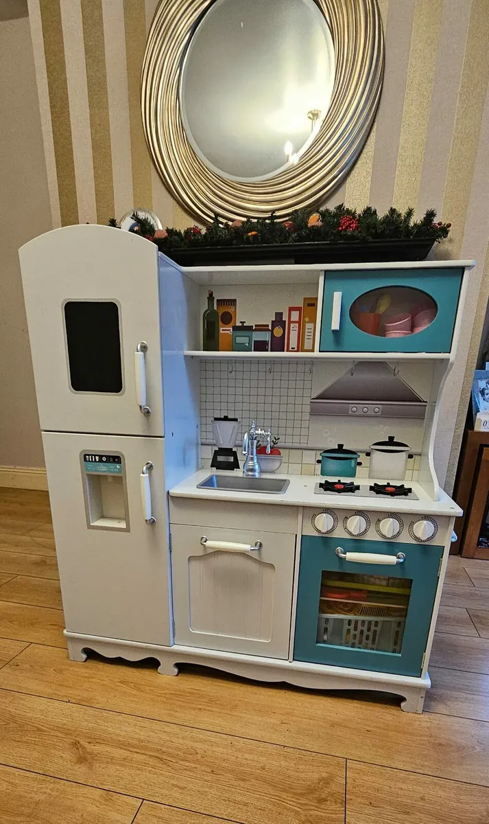 Kids play kitchen - Image 4