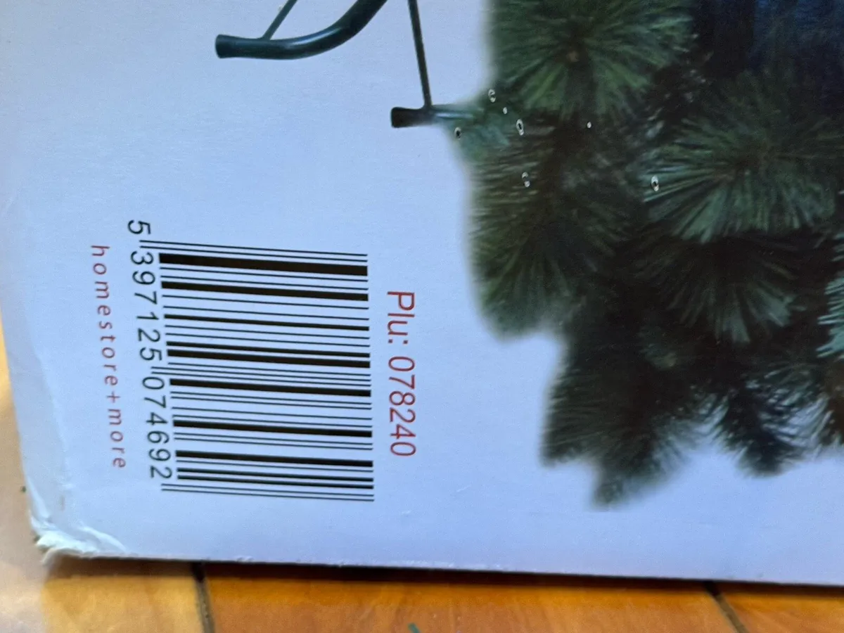 Nebraska slim 6ft Christmas tree - Image 3