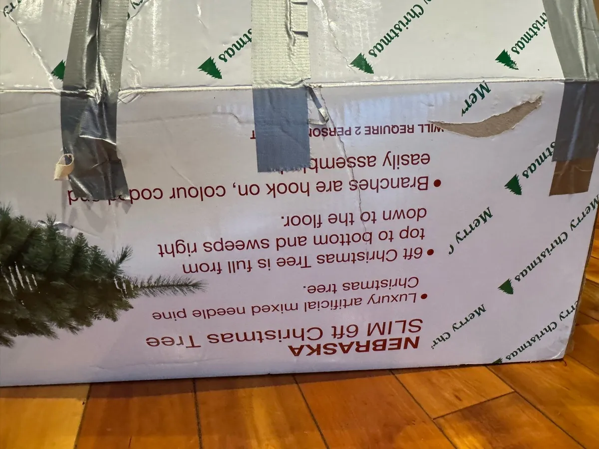 Nebraska slim 6ft Christmas tree - Image 4
