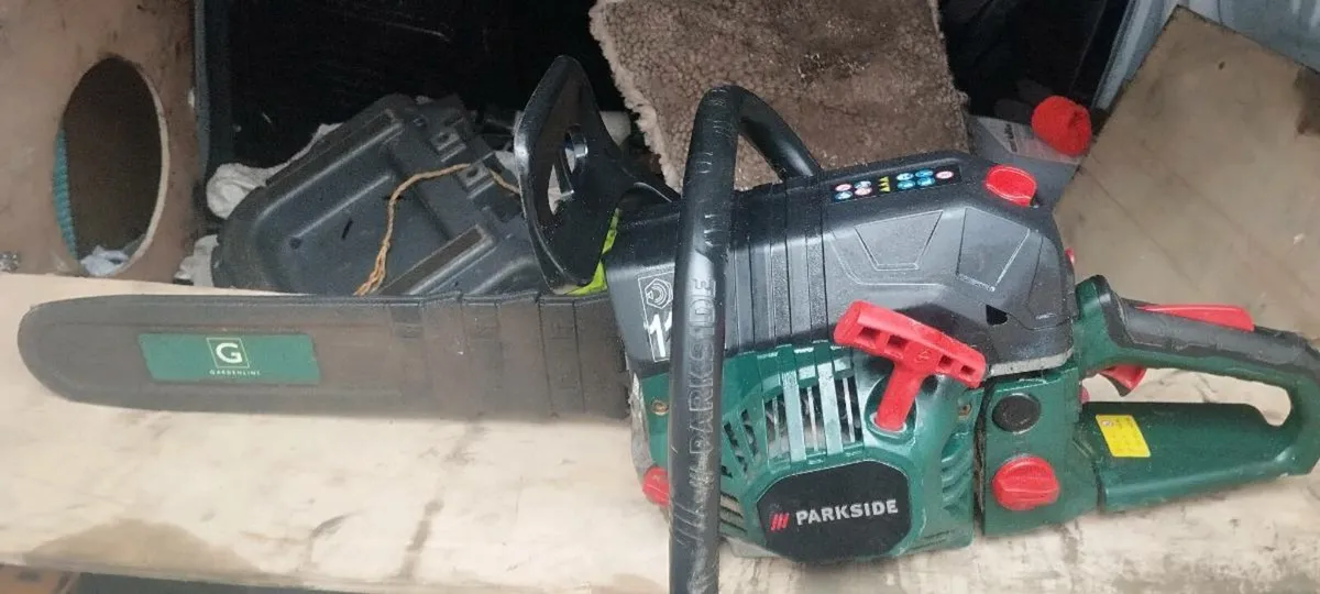 Petrol park side chainsaw 130,cc for sale - Image 3