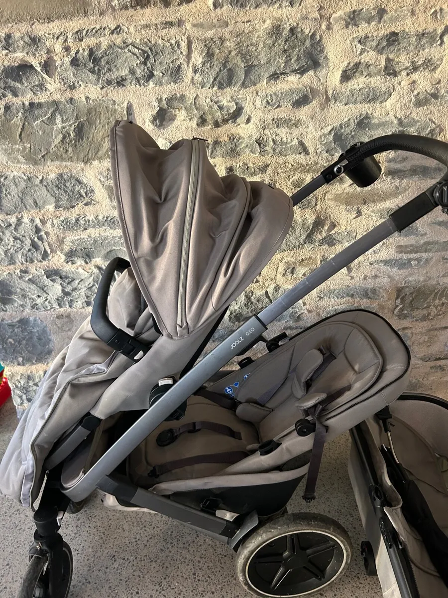 Joolz Geo 3 double pram / travel system - Image 1