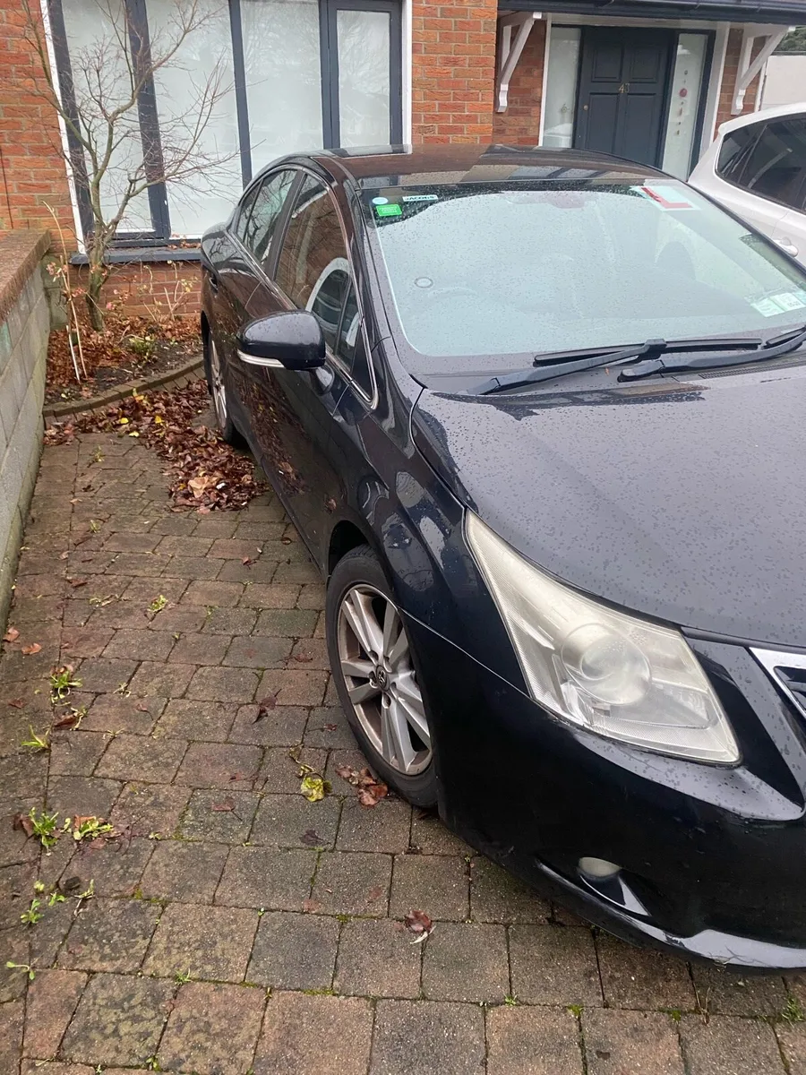 Toyota avensis 2010 top spec - Image 4