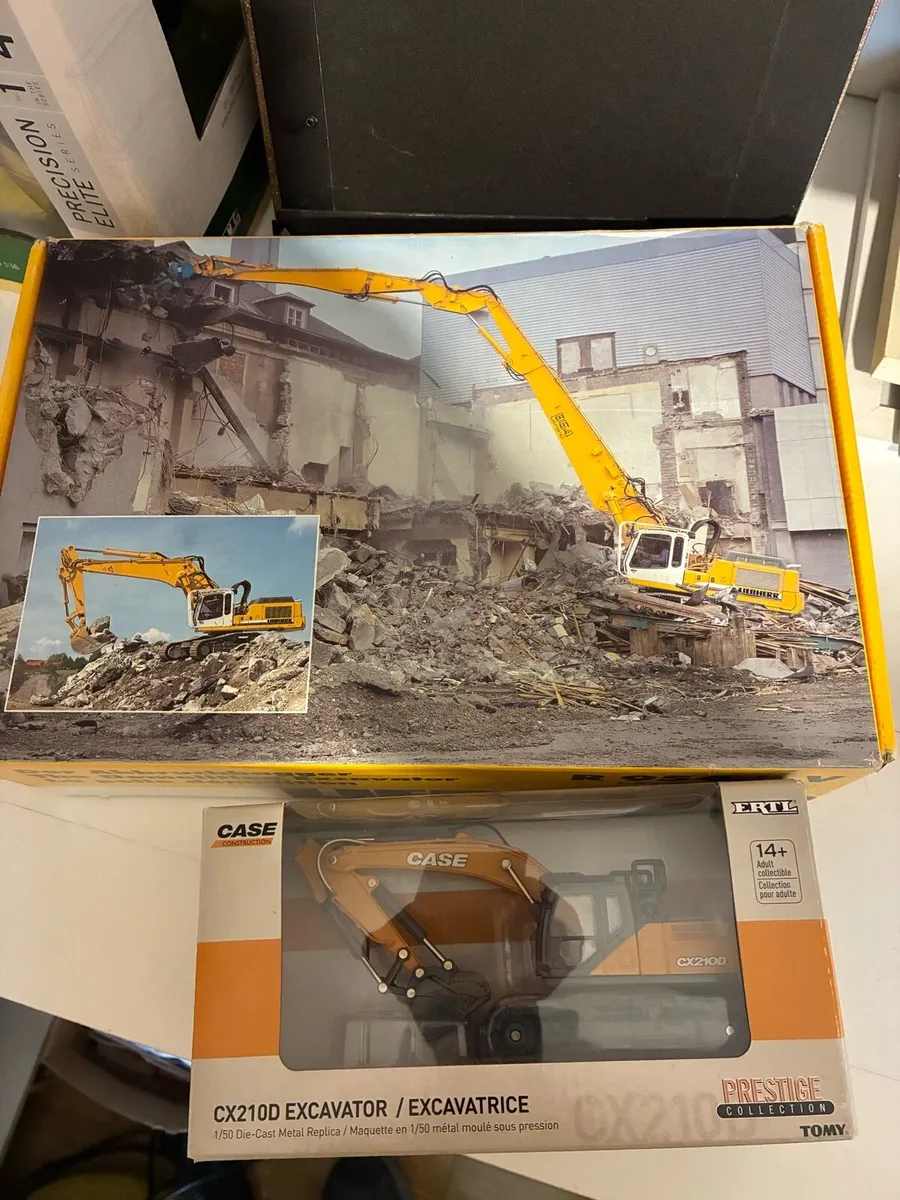 1:50 scale liebherr - Image 1