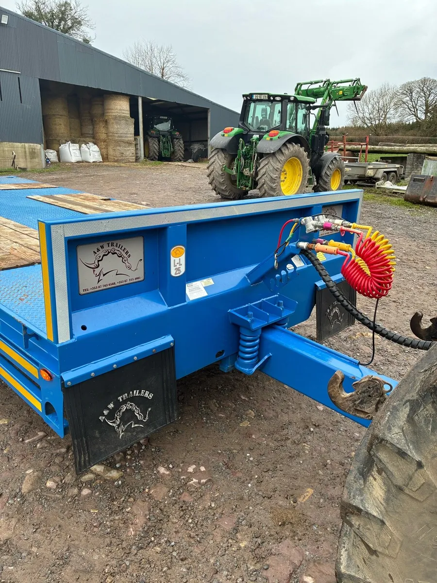 A&W 25ft lowloader - Image 4