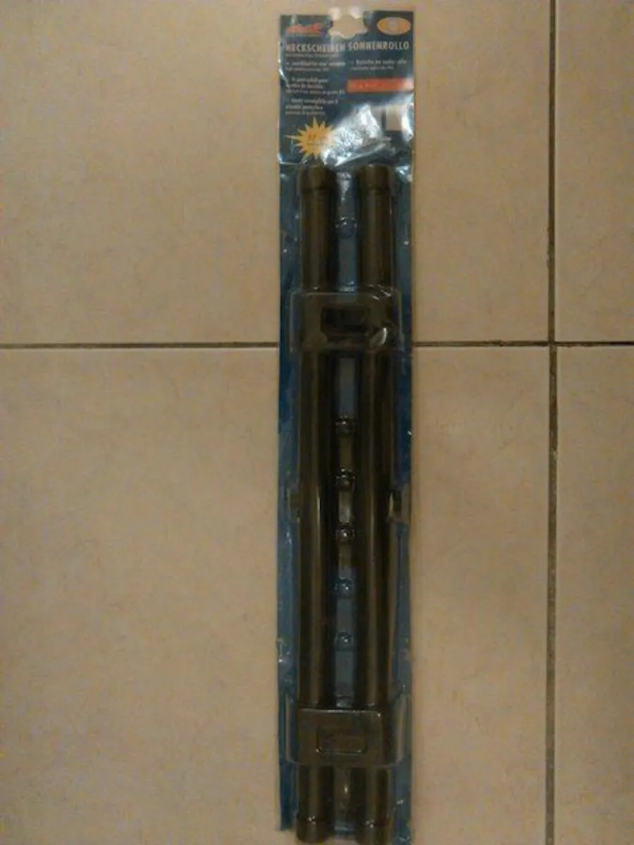 Sun blind car rear window baby seated back-to-fron - Image 2