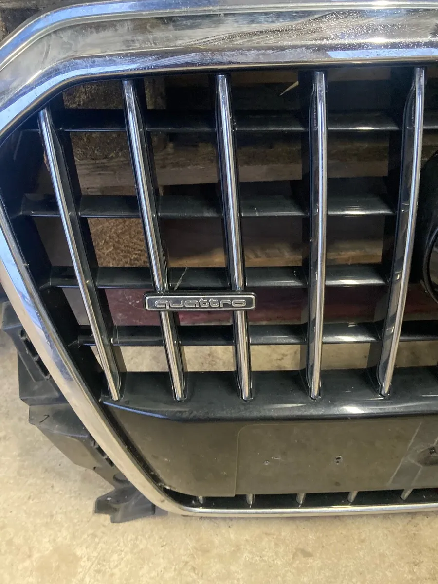 Audi q5 grill - Image 3
