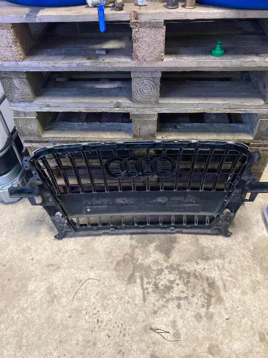 Audi q5 grill - Image 4
