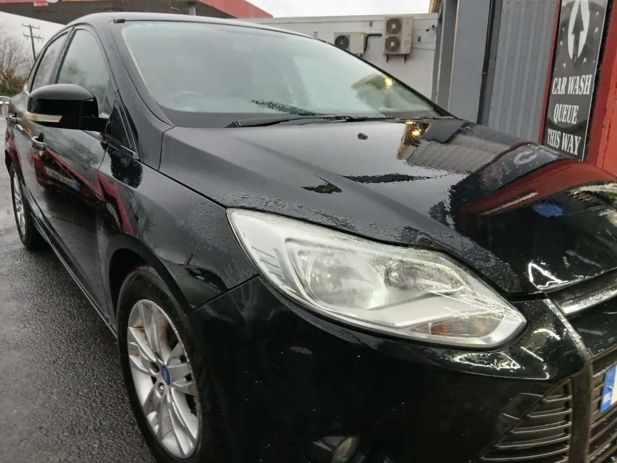 Ford Focus 2012 - Image 1