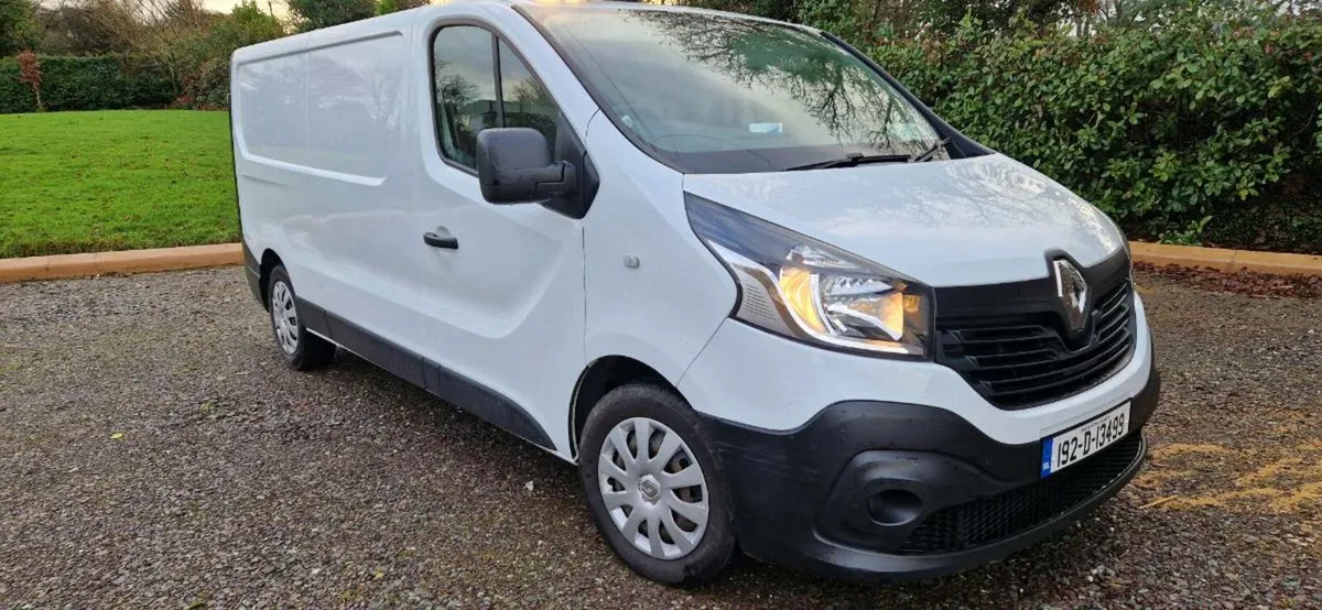 Renault  Trafic - Image 1
