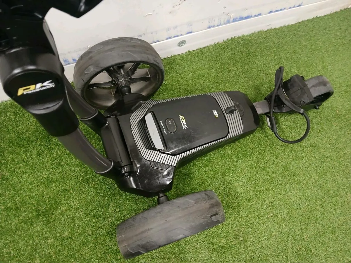 Powakaddy FX3 refurbished 1 year warranty - Image 2