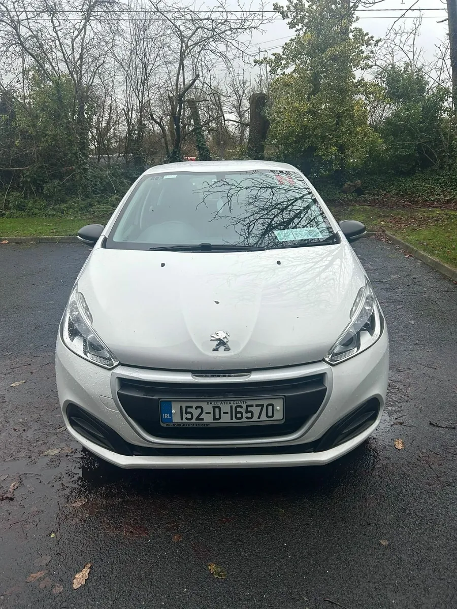 Peugeot 208 2015 - Image 1