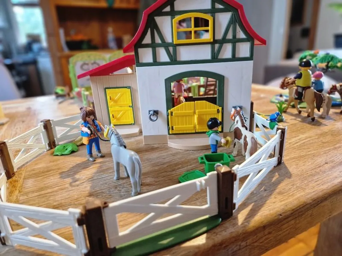 Playmobil 9 sets bundle - Image 1