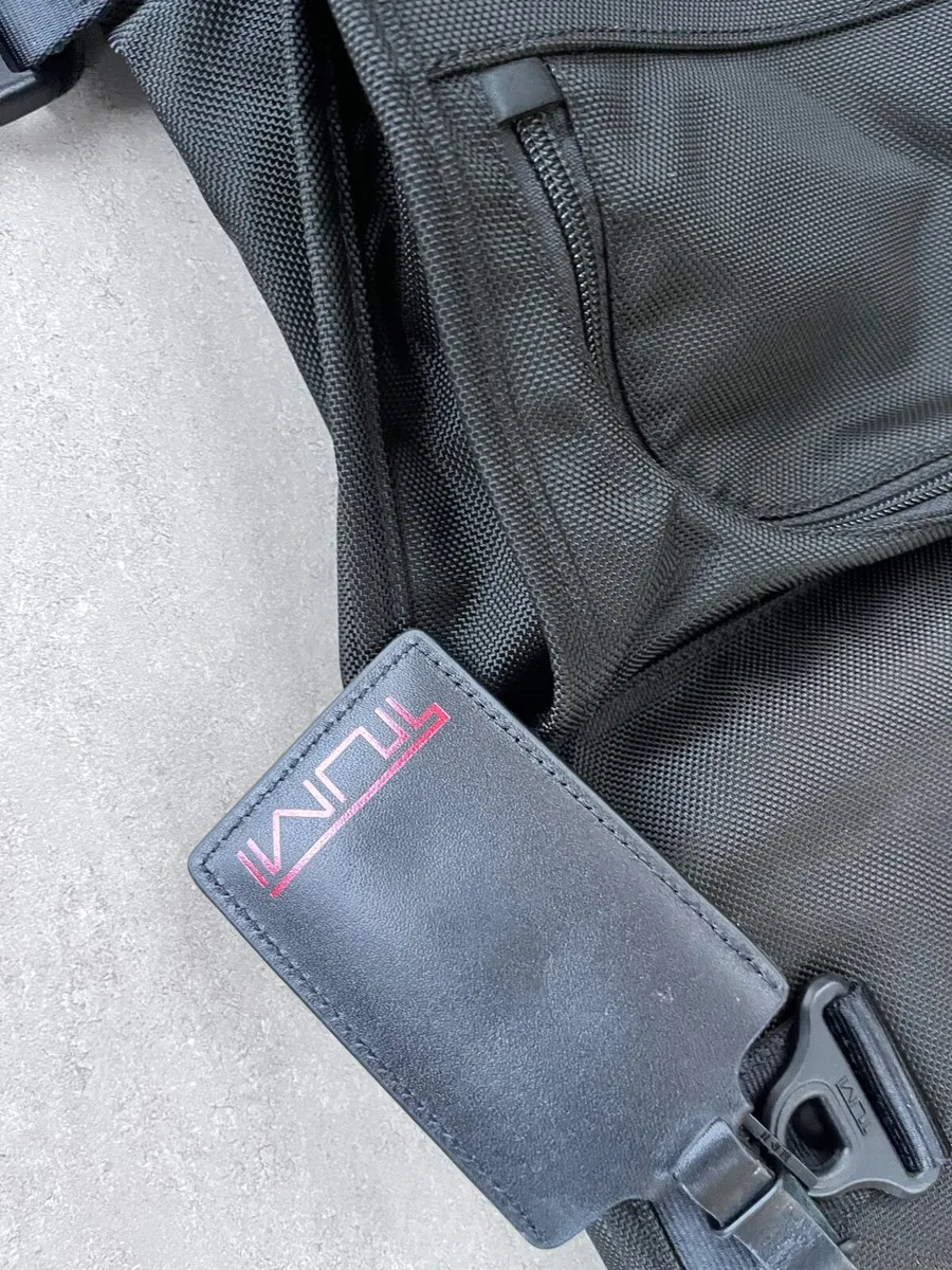 TUMI Garment Carrier - Classic high end luggage - Image 2