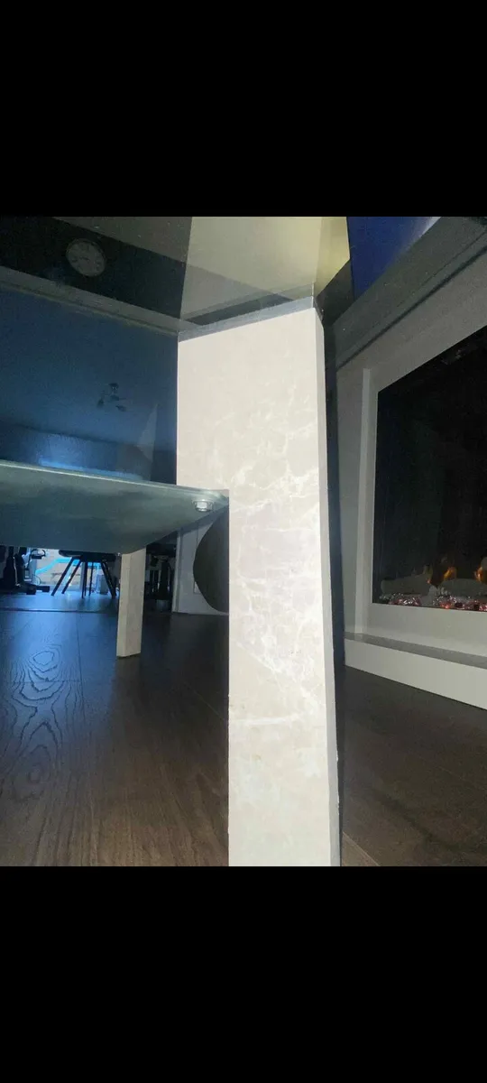 Glass table - Image 3