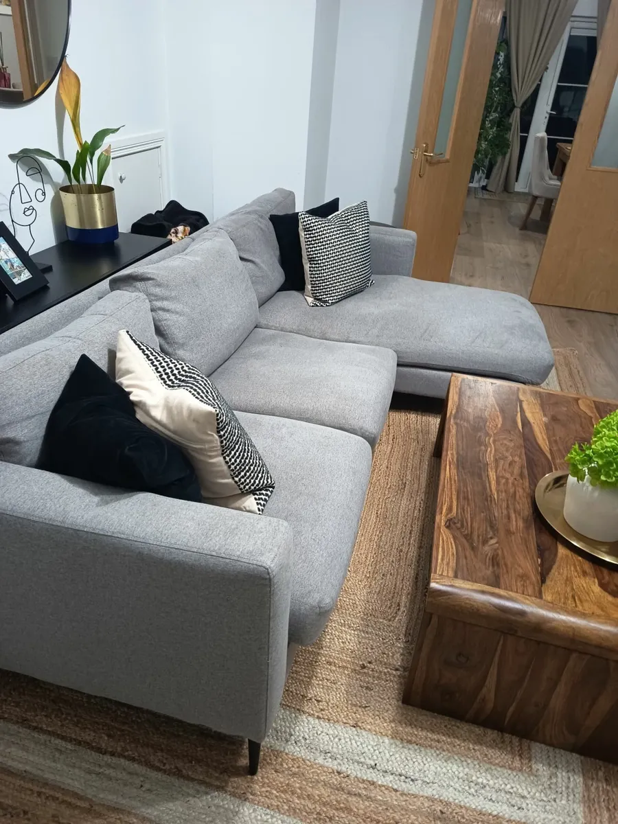 Corner Sofa - Image 1