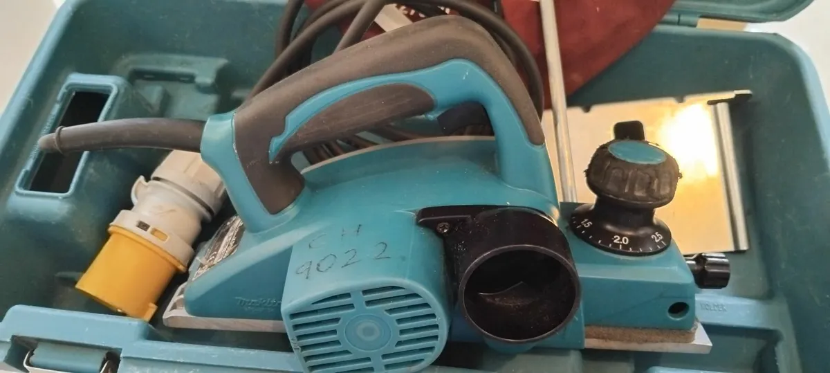 Makita KP0800 Wood Planer 110v - Image 4