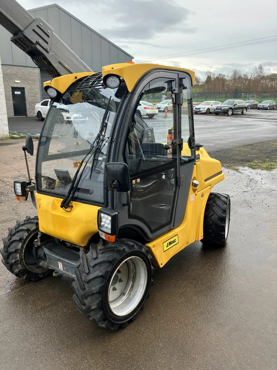 Telehandler - Image 4