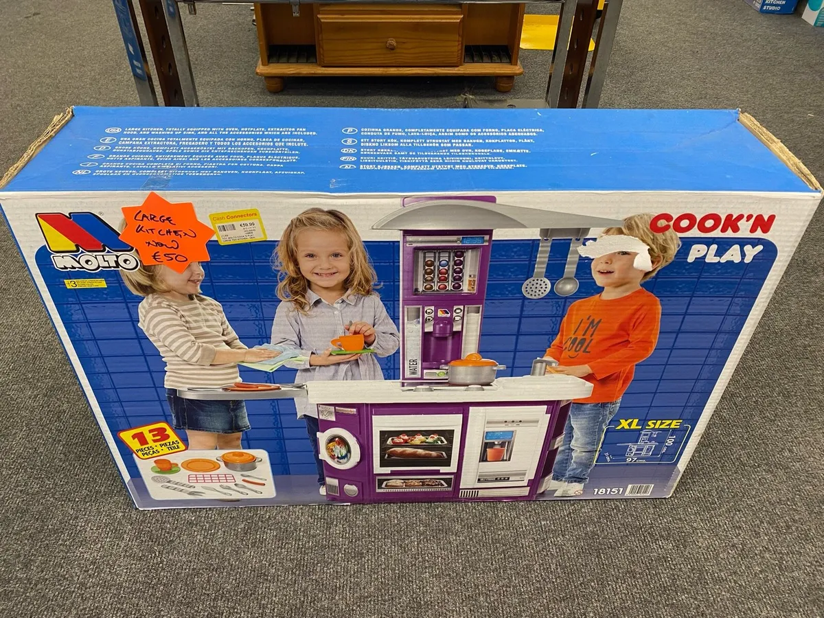 Molto 13 Piece Kitchen Studio - Image 1