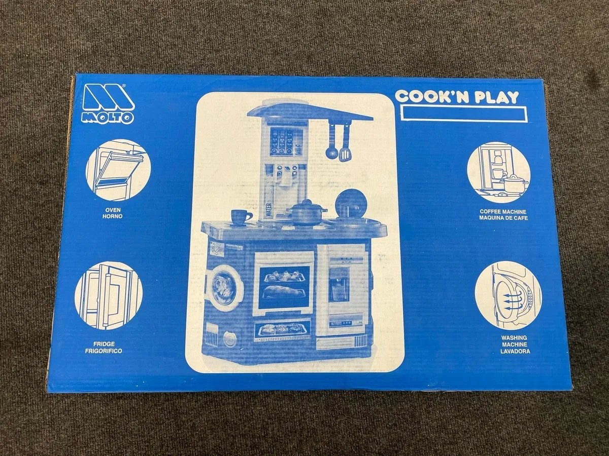 Molto 13 Piece Kitchen Studio - Image 4