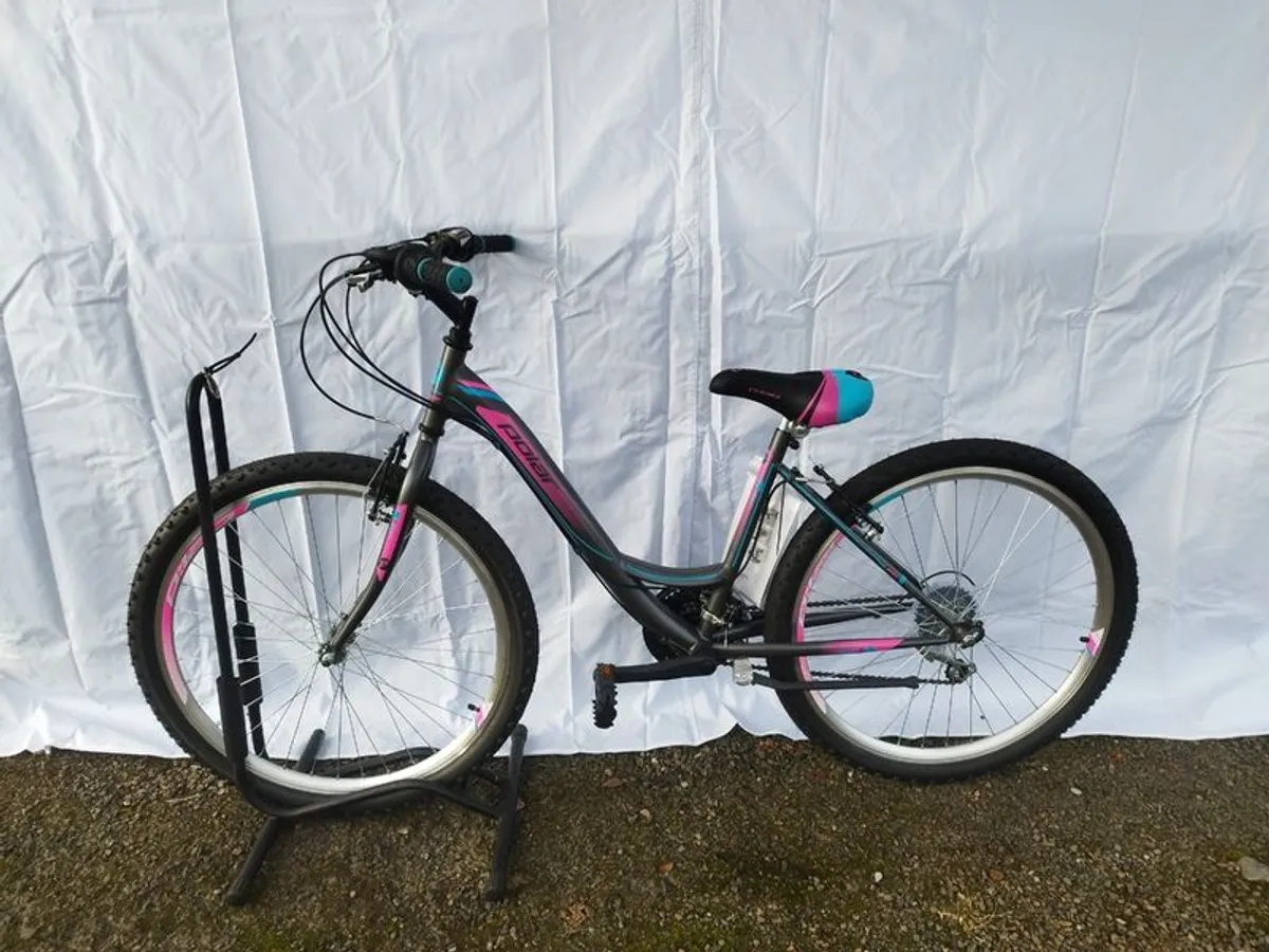 Girls 26" Polar Bike - Image 3