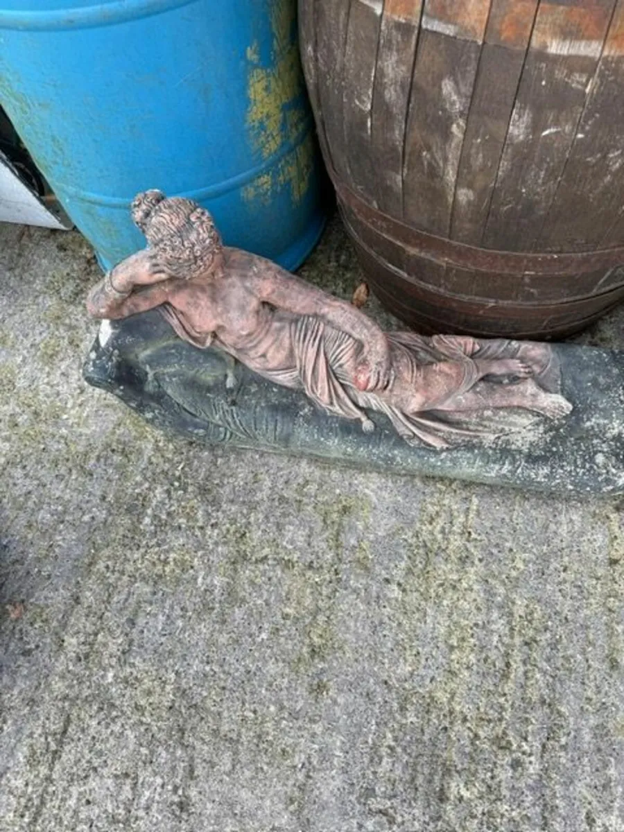 Garden Ornaments & storage unit - Image 3