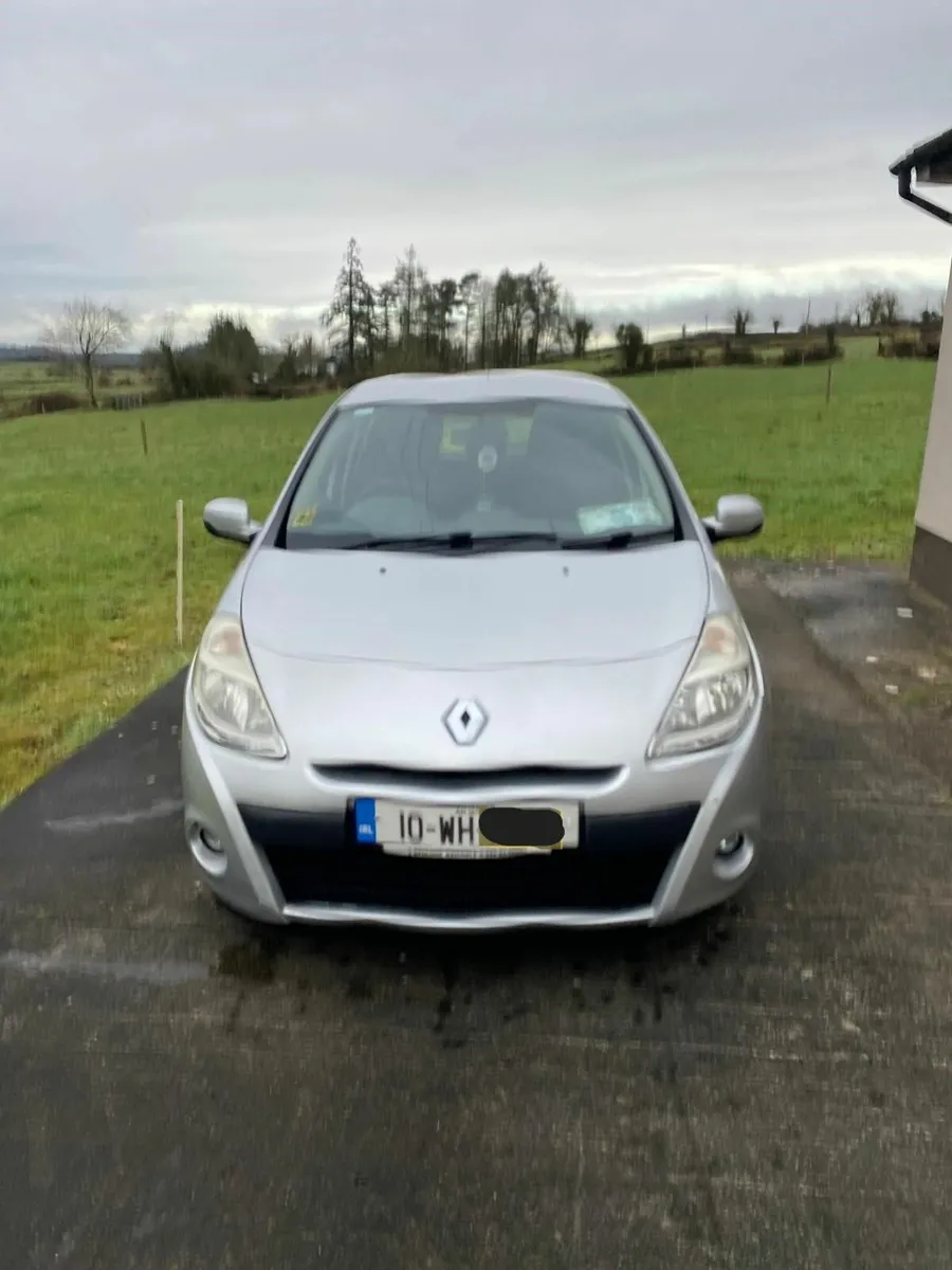 Renault Clio 2010 - Image 2