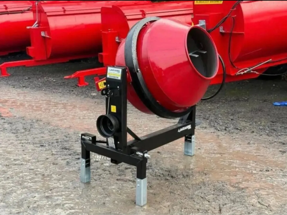 CEMENT MIXER - Image 1