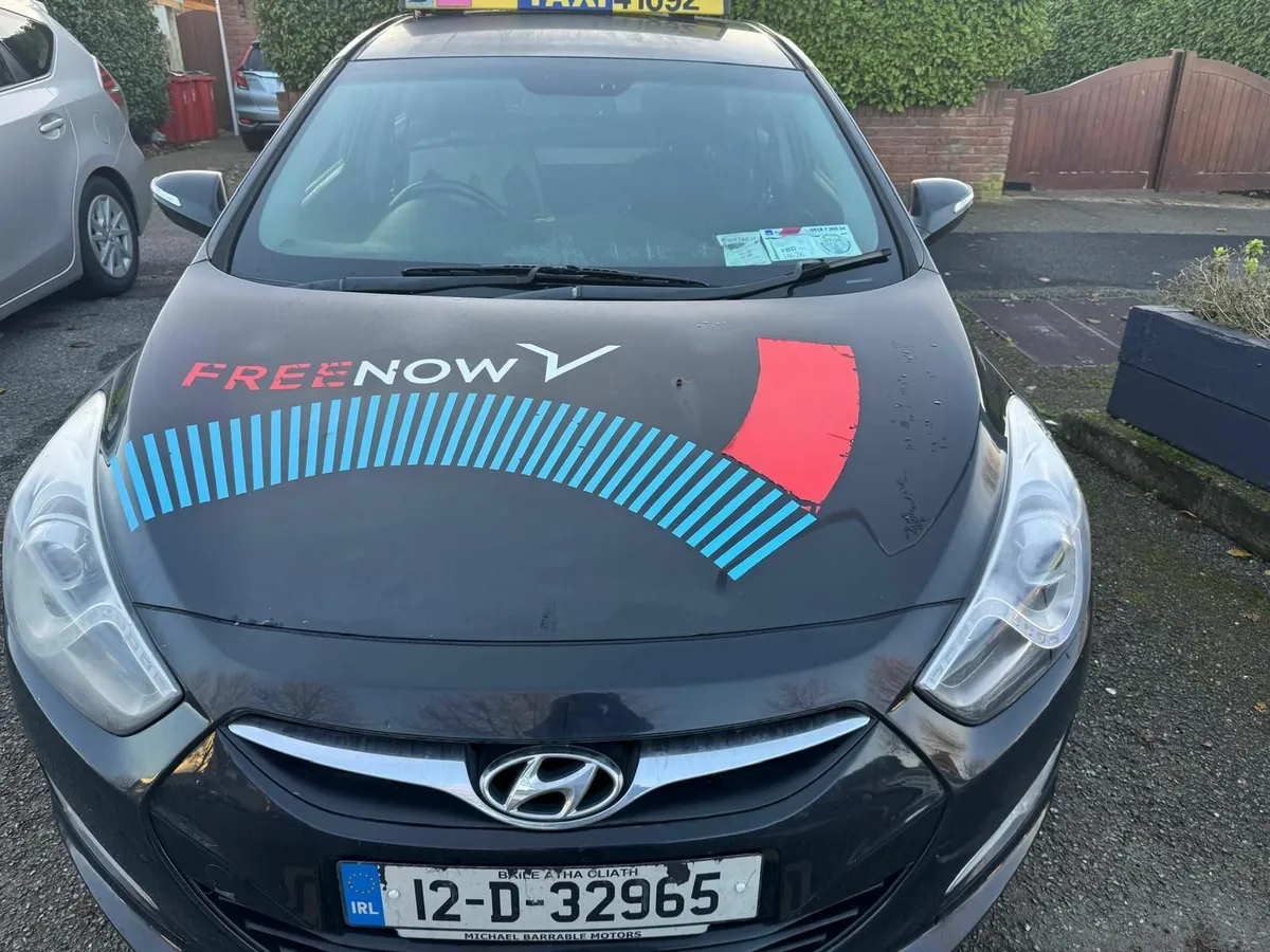 Hyundai i40 2012 - Image 2