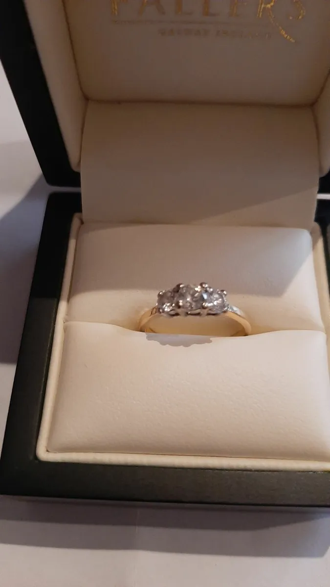 engagement and wedding ring - Image 1