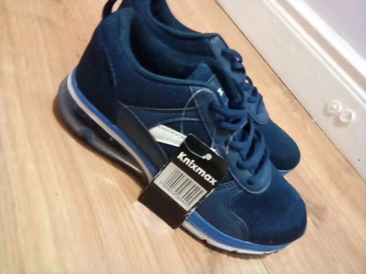 Kids shoes - Image 2