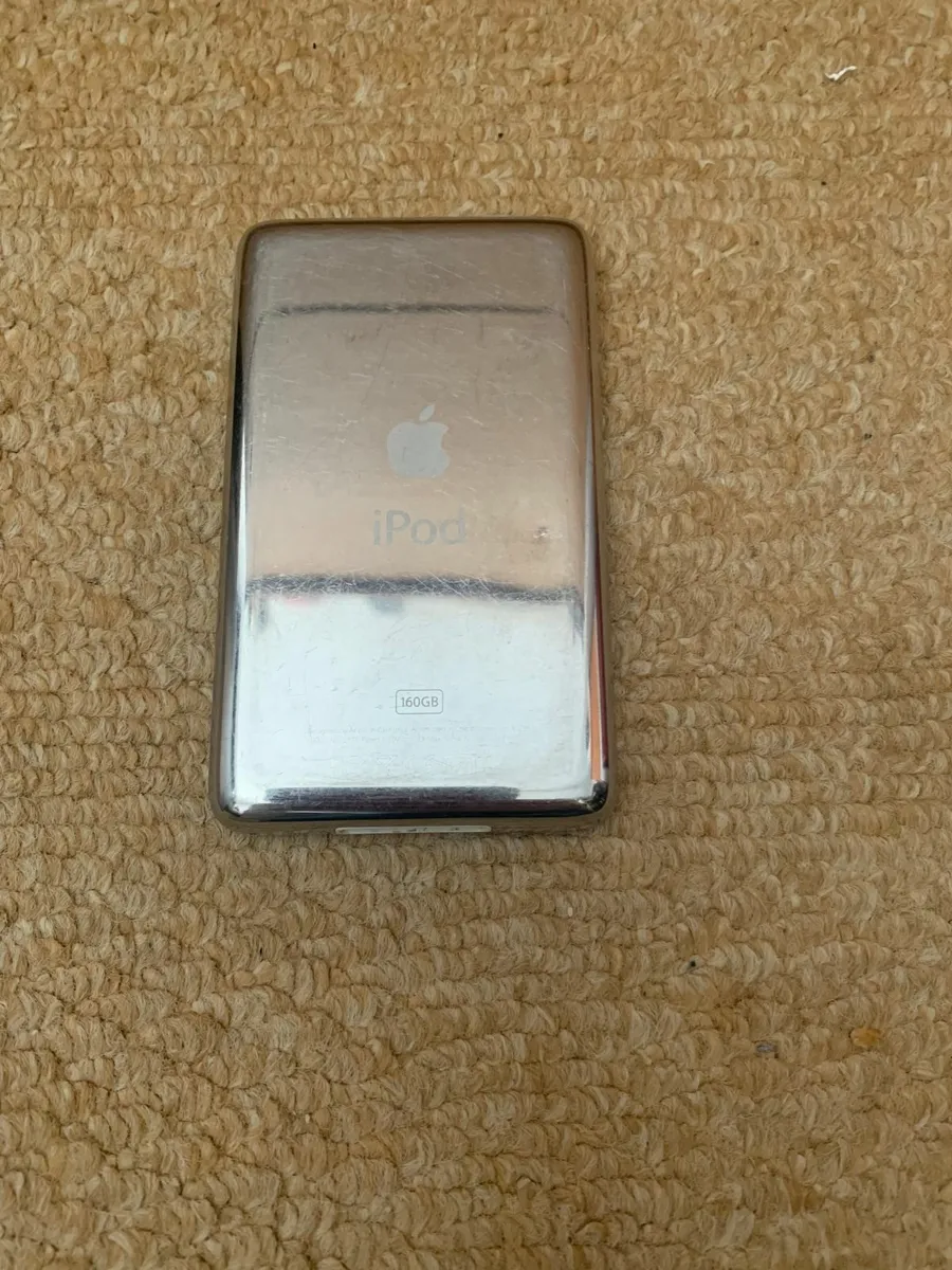 ipod Classic 160GB Silver - Image 4