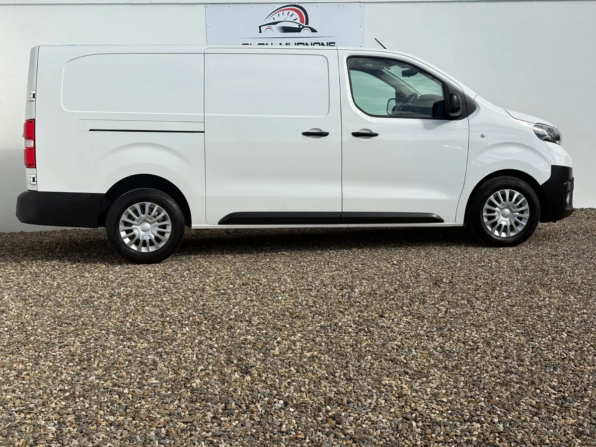 TOYOTA PROACE ICON MODEL LWB 2.0 6 SPEED - Image 3