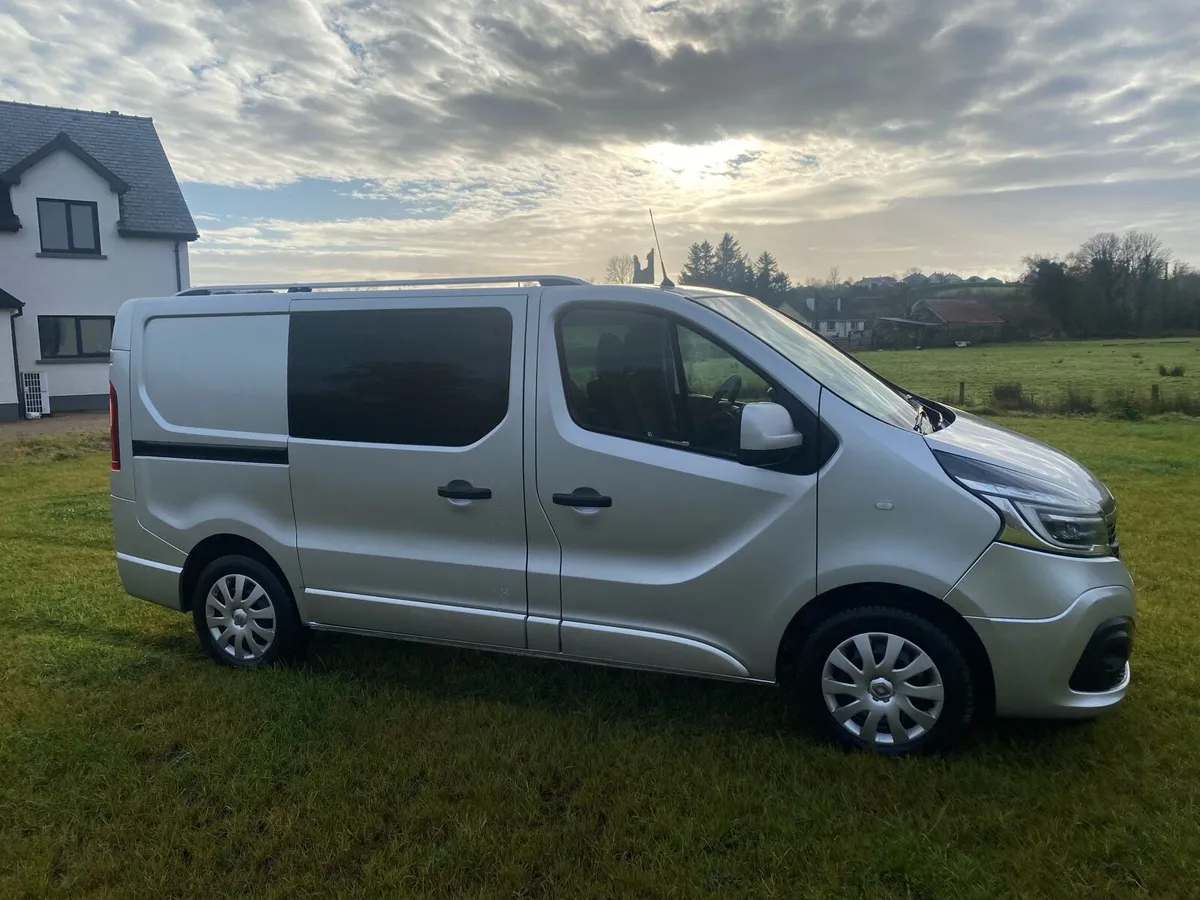 2020 Renault Traffic SWB , crew cab , NO VAT - Image 1