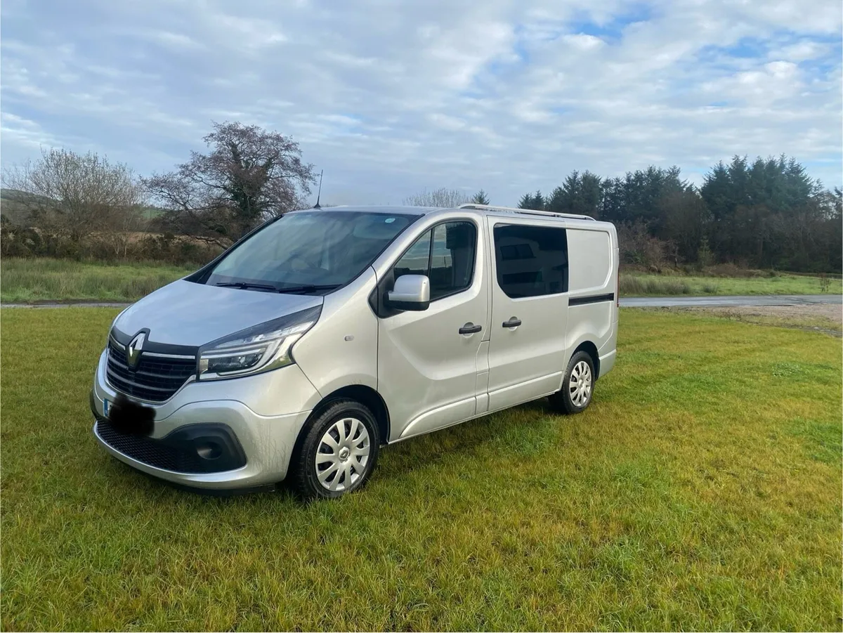 2020 Renault Traffic SWB , crew cab , NO VAT - Image 3