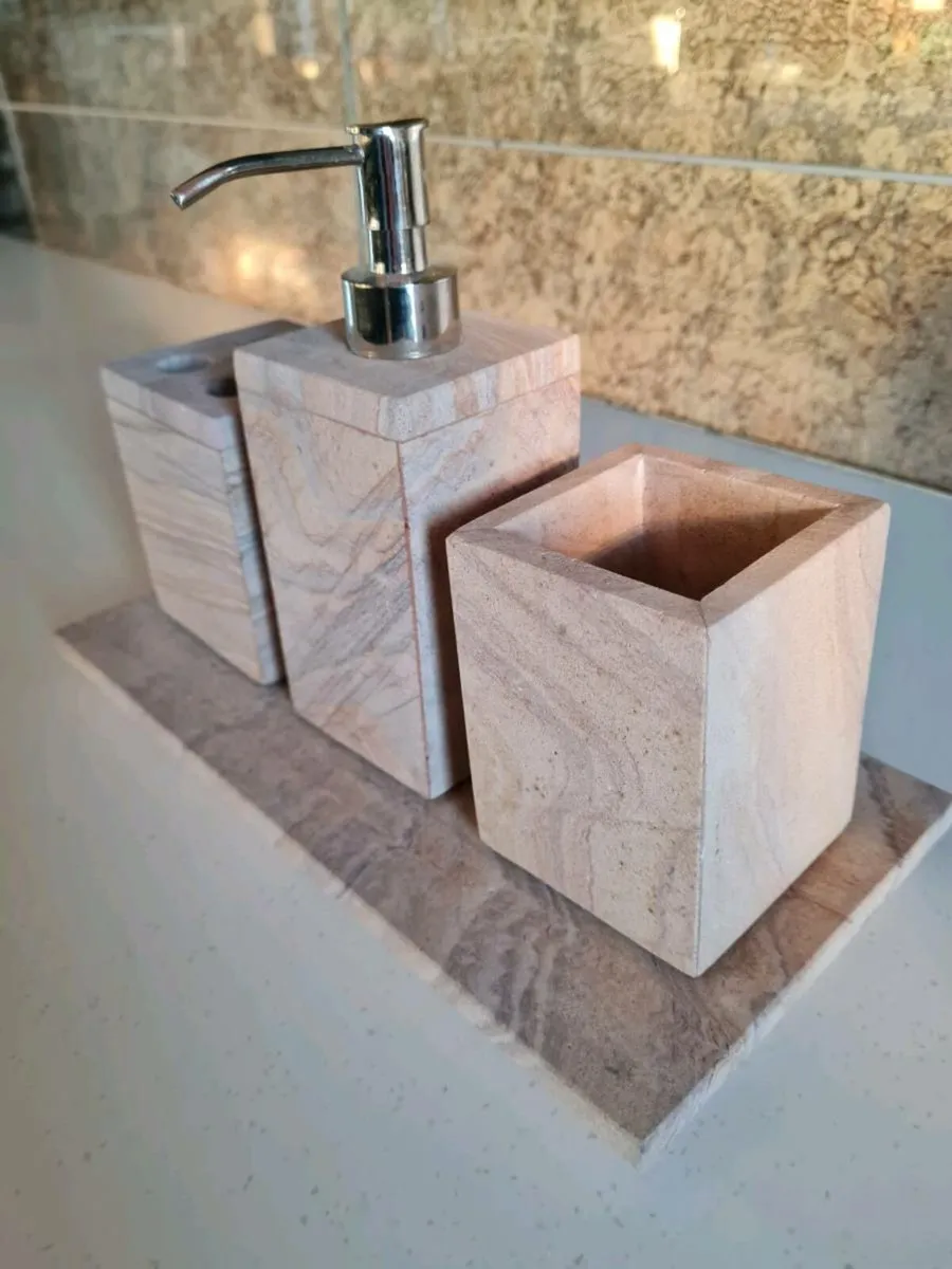 Bathroom Set - Image 4