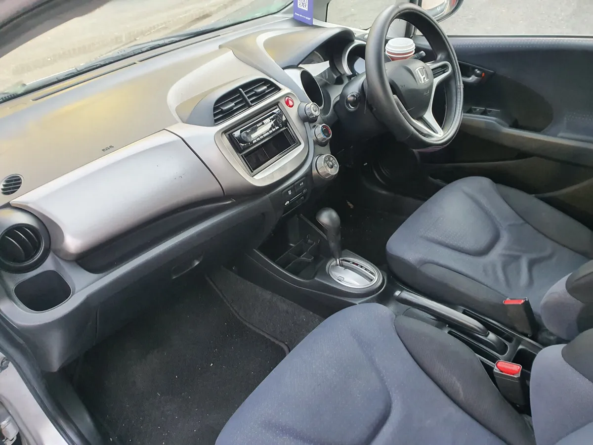 Honda Fit 2010 NEW NCT - Image 3